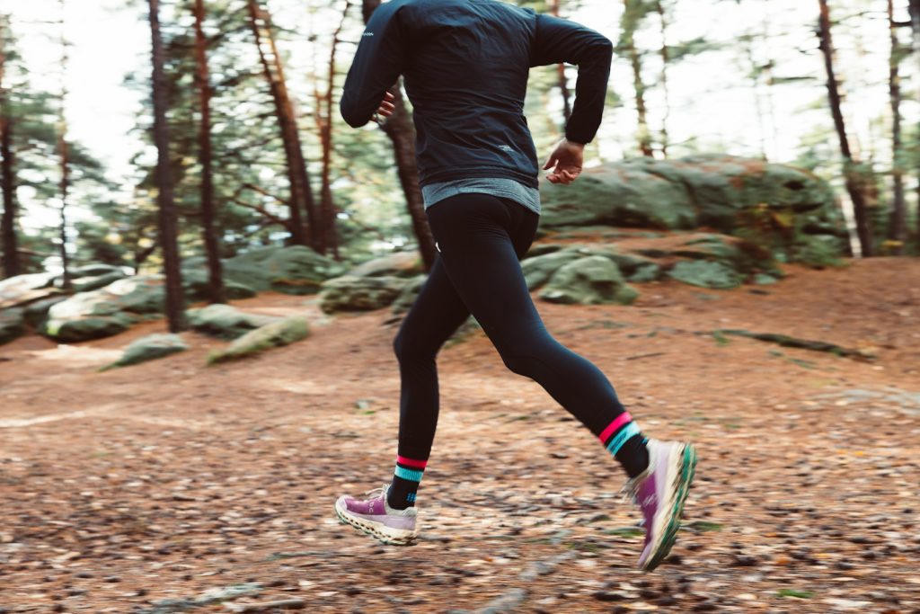 Étapes pour nettoyer efficacement ses chaussures de trail