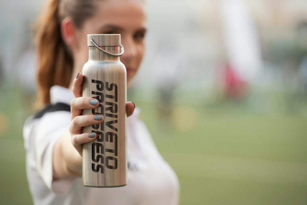 Les avantages spécifiques des boissons isotoniques pour la course à pied